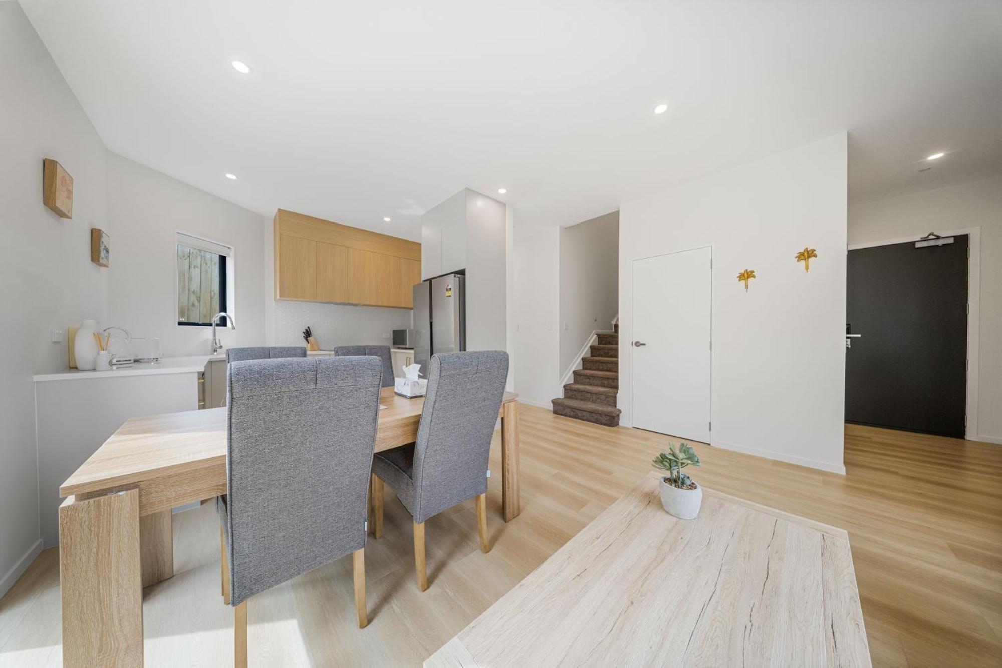 West Harbour Modern 4-Bedroom Retreat โอ๊คแลนด์ ภายนอก รูปภาพ